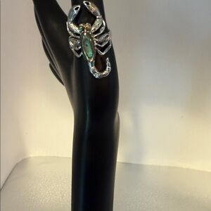 Sterling Silver 9.25 Scorpion Ring with Abalone Size 7 3/4​